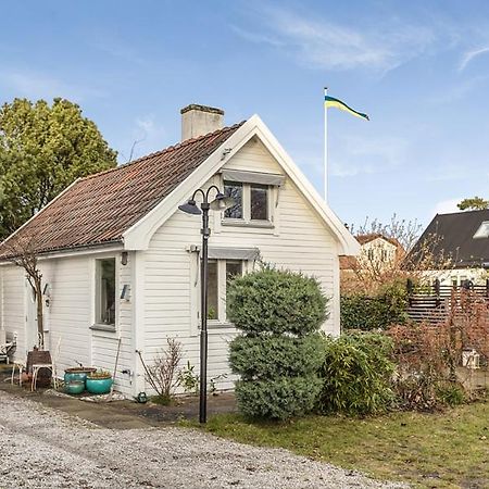 Guesthouse Close To The Beaches In Hoellviken Екстер'єр фото